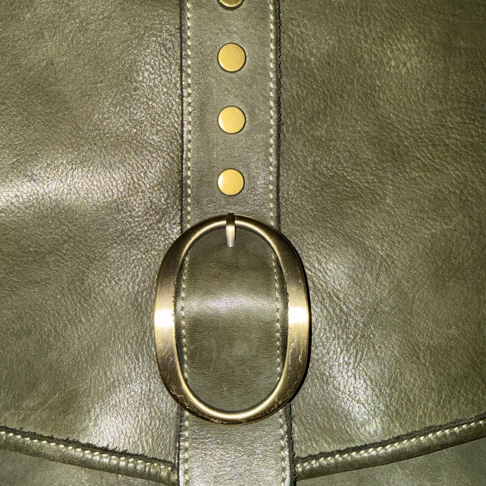 Gorgeous Handmade Olive Green Leather Shoulder Bag. Luxurious, Trendy, Stunning! - Picture 3 of 13